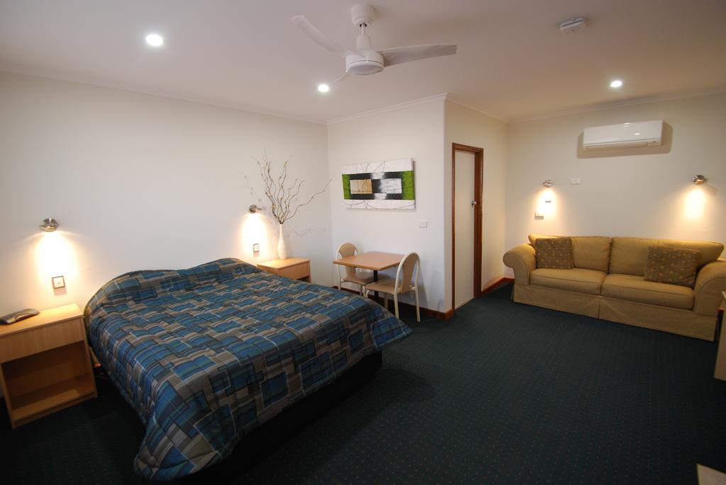 Comfort Inn & Suites Augusta Westside Порт-Огаста Экстерьер фото