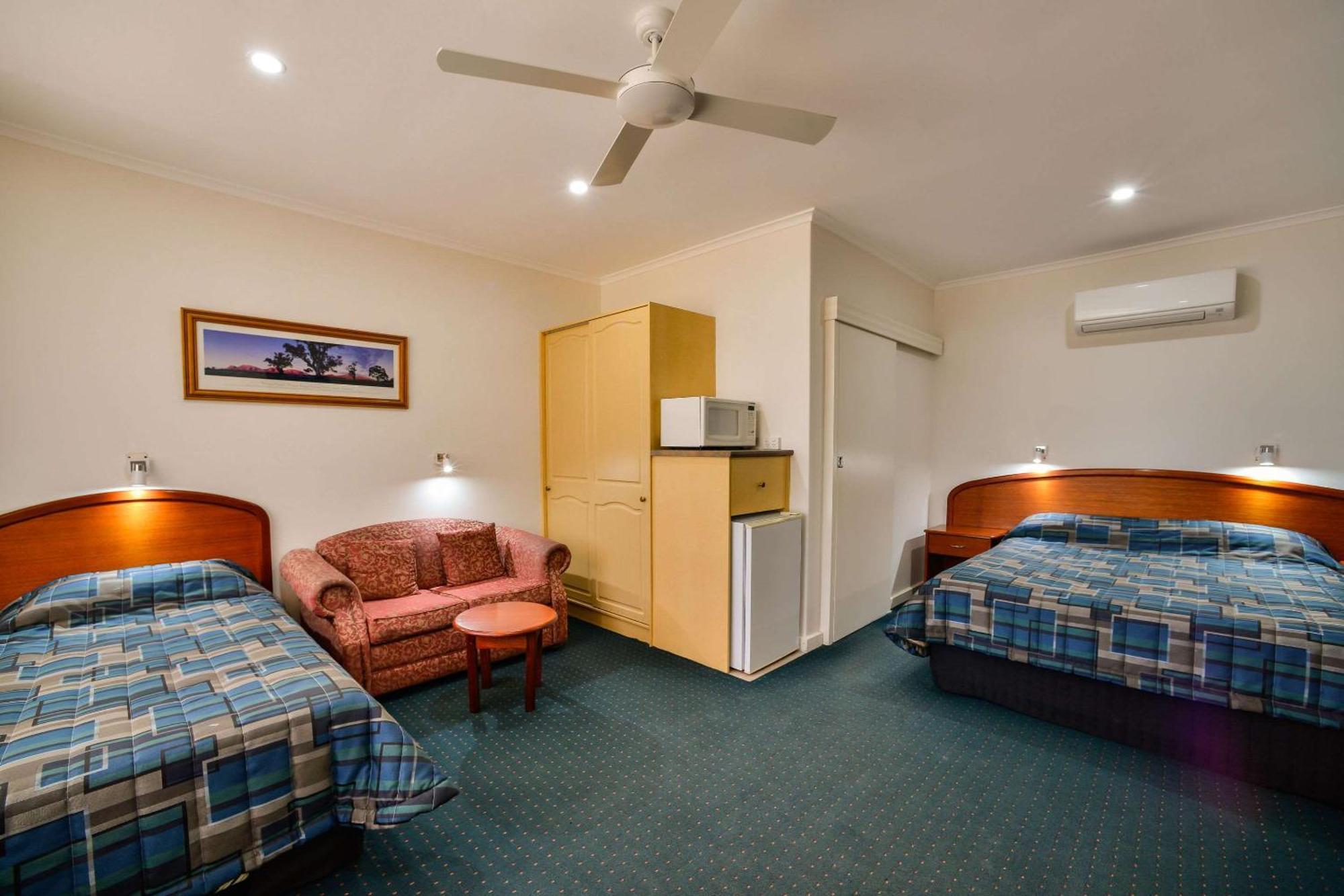 Comfort Inn & Suites Augusta Westside Порт-Огаста Экстерьер фото