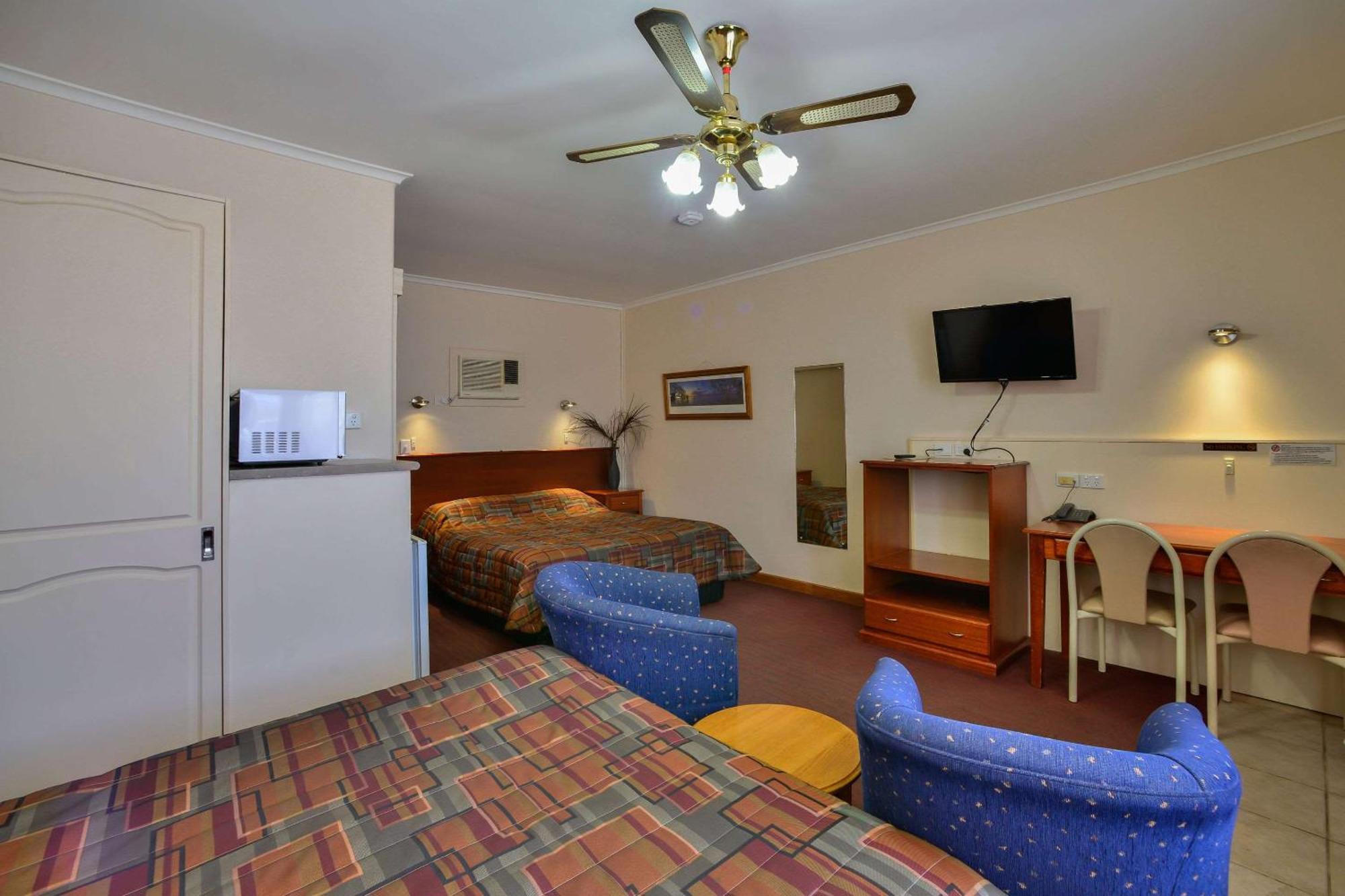 Comfort Inn & Suites Augusta Westside Порт-Огаста Экстерьер фото
