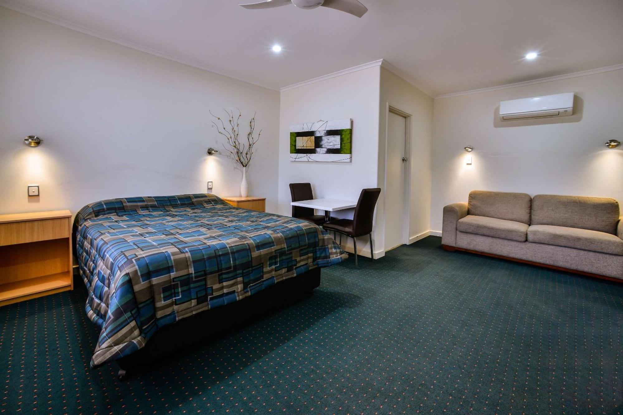 Comfort Inn & Suites Augusta Westside Порт-Огаста Экстерьер фото